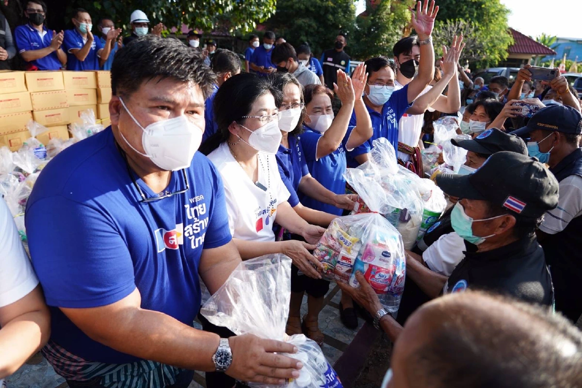 “เจ๊หน่อย”ลุยน้ำท่วมมหาสารคาม ระดมนักวิชาการแก้น้ำท่วม-น้ำแล้งอีสาน 