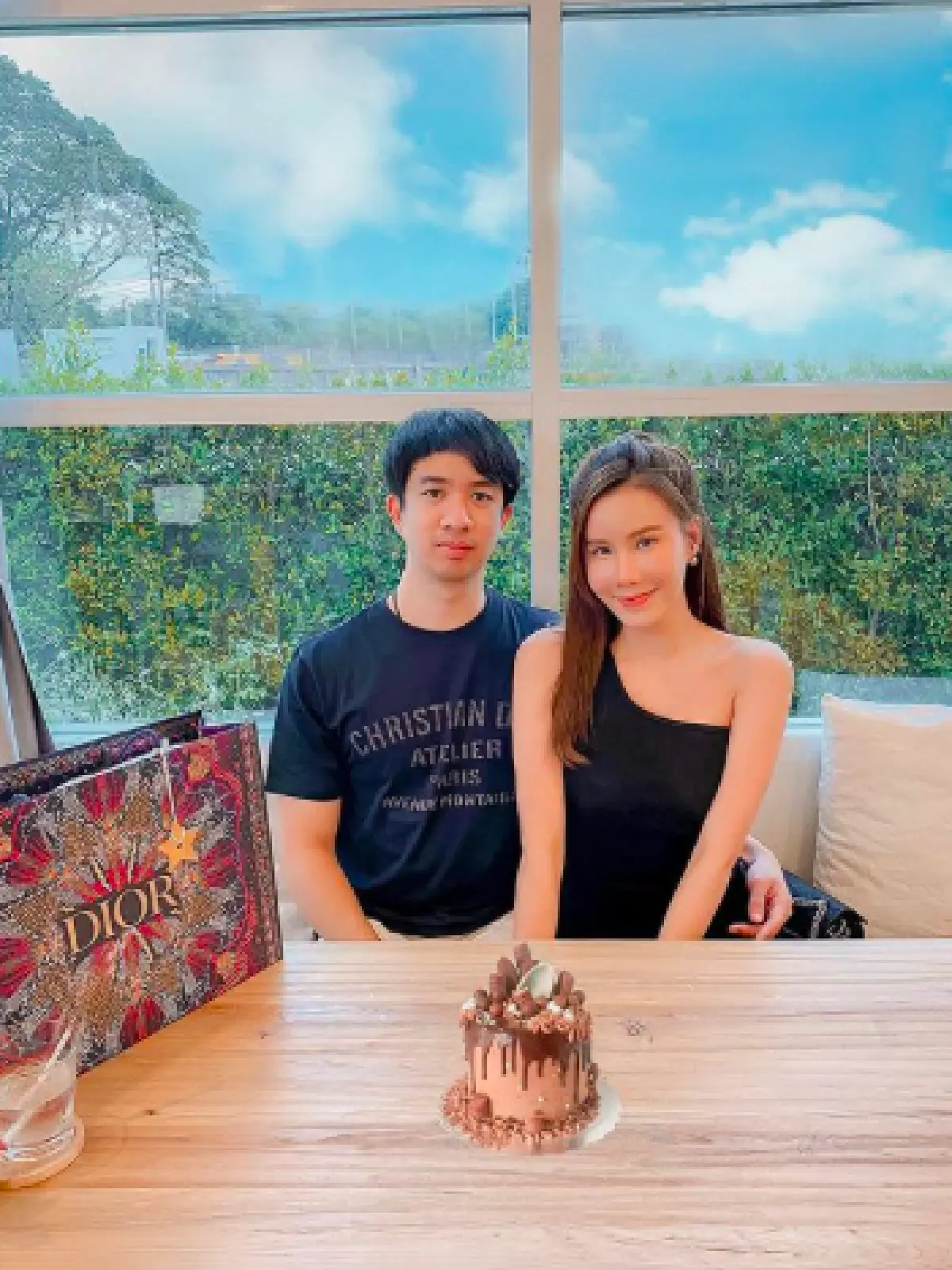 “เกี่ยวก้อย” ถูกแฟนหนุ่ม “ไฮโซโย”  ขอแต่งงานในวันคล้ายวันเกิด 