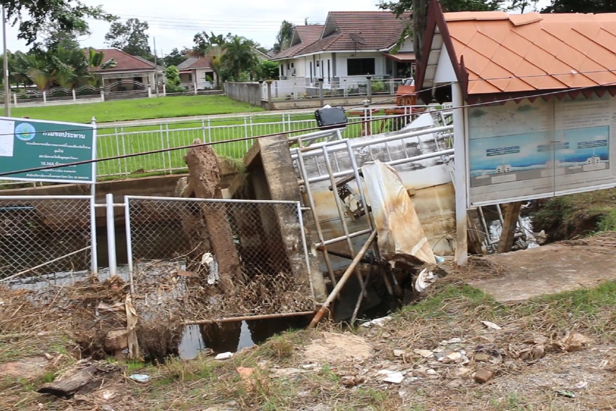 น้ำท่วมขอนแก่นเริ่มลด หลายเส้นทาง กลับมาใช้งานได้ปกติ