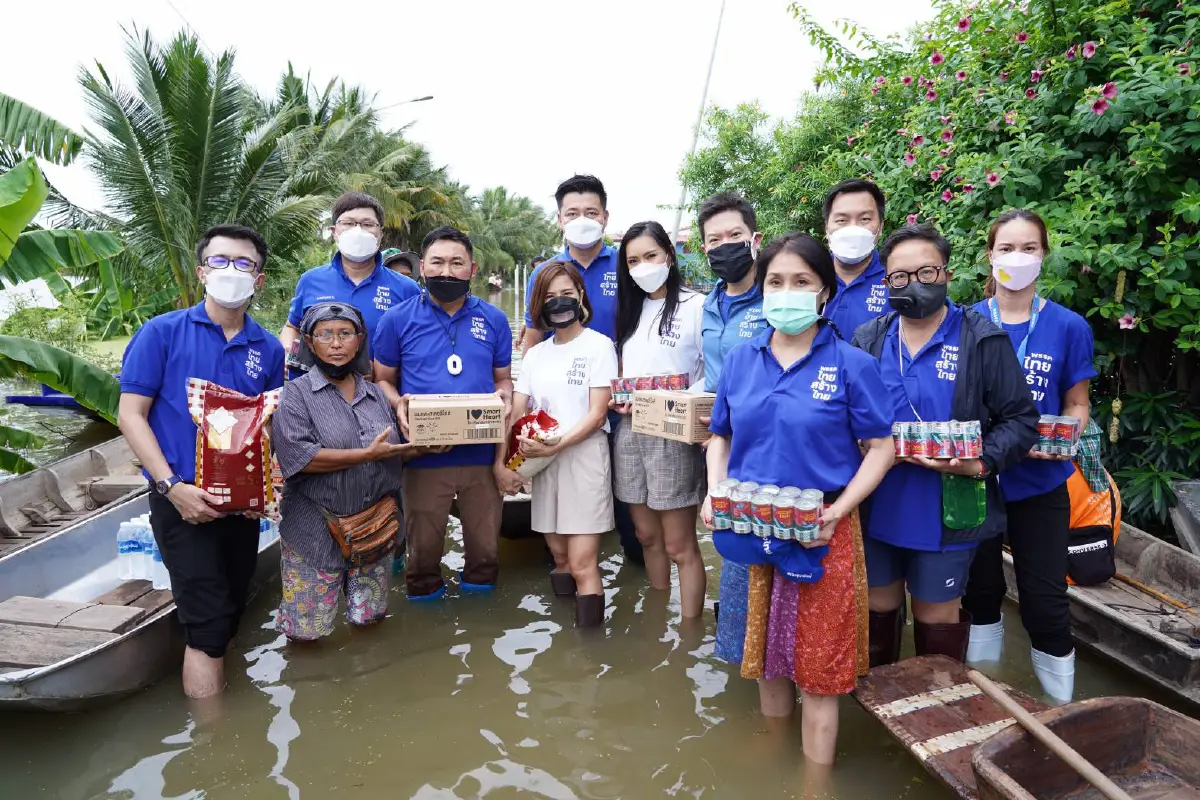 ไทยสร้างไทยจัดทัพคนรุ่นใหม่ช่วยน้ำท่วมสุพรรณฯ