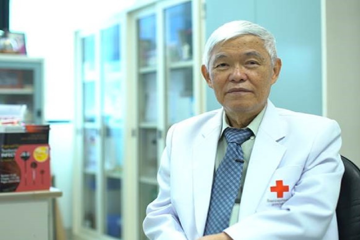 "นพ.ยง"แนะลดเสี่ยงกล้ามเนื้อหัวใจอักเสบในเด็ก ฉีดวัคซีนสลับ เชื้อตาย กับ mRNA "นพ.ยง"แนะลดเสี่ยงกล้ามเนื้อหัวใจอักเสบในเด็ก ฉีดวัคซีนสลับ เชื้อตาย กับ mRNA