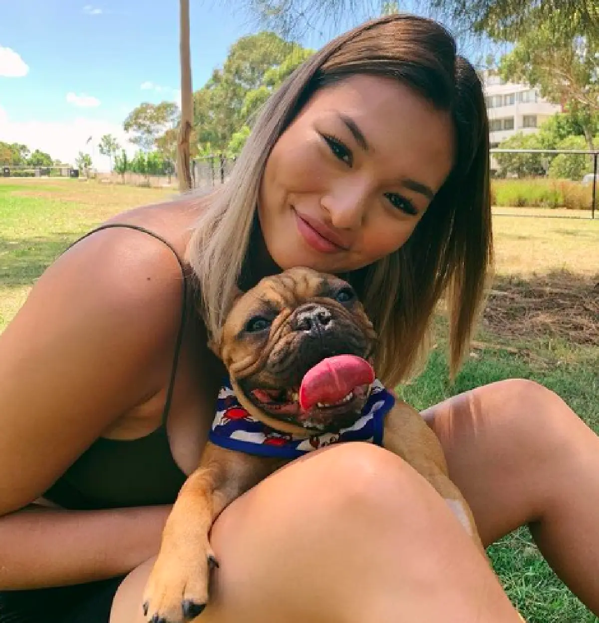 ส่อง 10 ภาพ "แอนชิลี สก๊อต-เคมมิส" นางแบบพลัสไซซ์ ก่อนได้รับมง MUT 2021