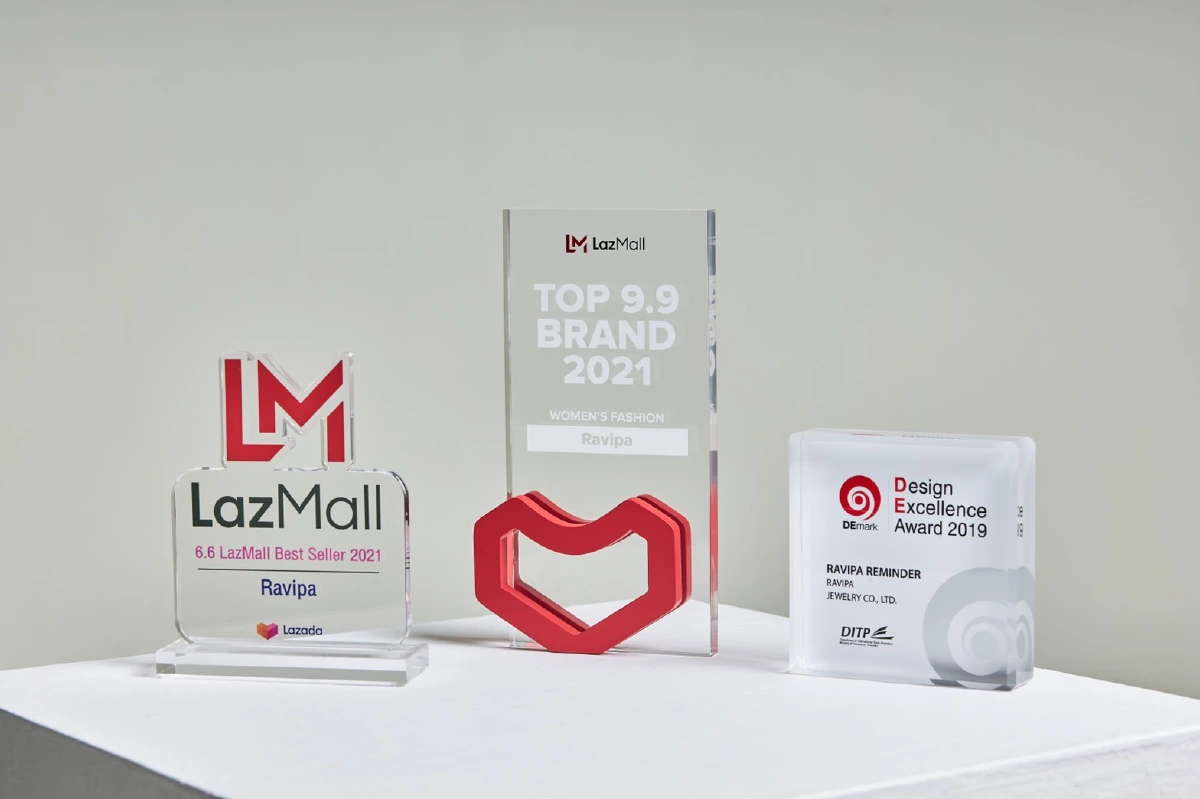 ส่องเบื้องลึก RAVIPA Reminder Collection แฟชั่นศักดิ์สิทธิ์บนข้อมือ