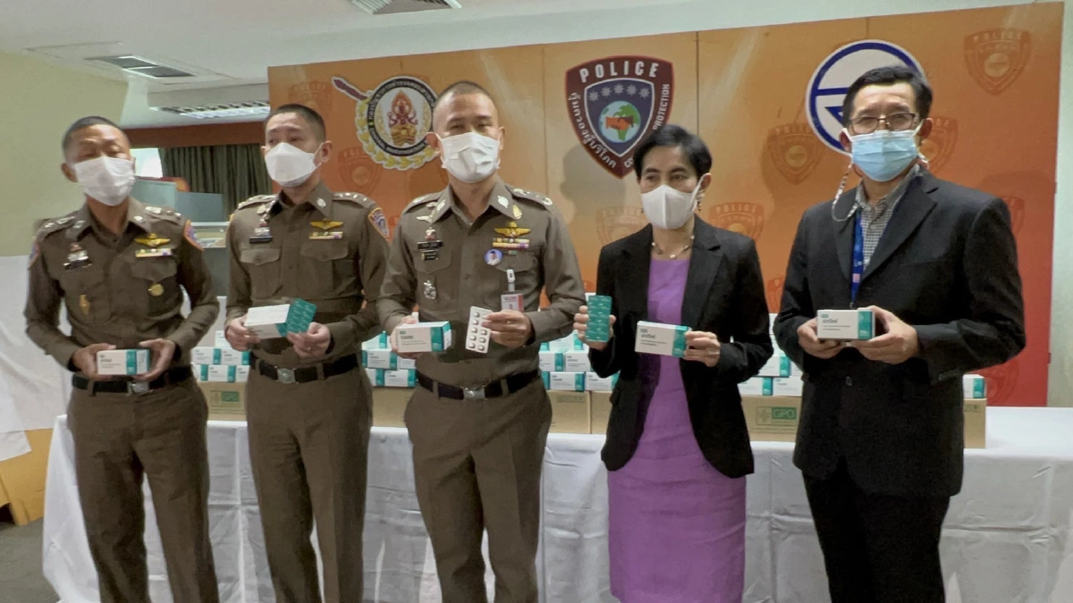 จับผู้จัดการรพ.ดังร่วมก๊วนยักยอกขายยาฟาวิพิราเวียร์ผ่านออนไลน์