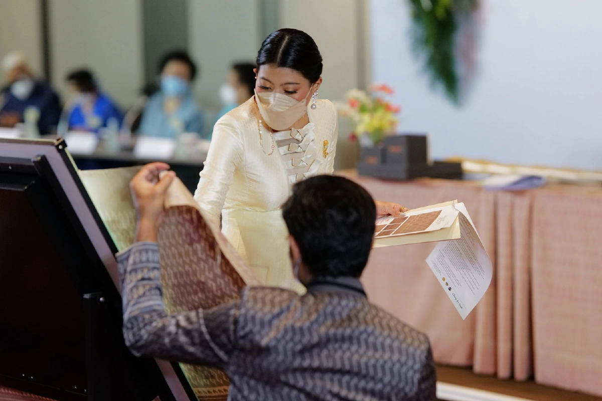 “เจ้าฟ้าสิริวัณณวรีฯ”เสด็จองค์ประธานตัดสินการประกวดผ้าลายพระราชทาน