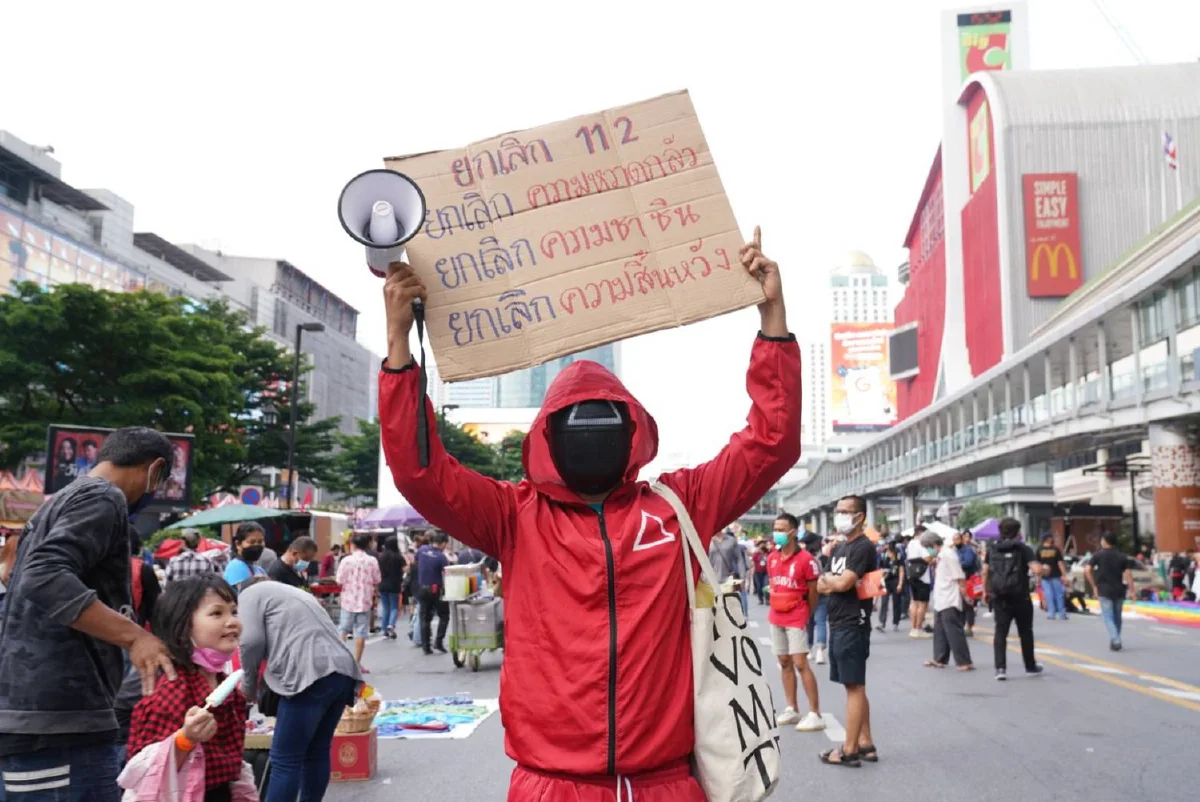 "รุ้ง"เผยเตรียมยื่นรายชื่อขอยกเลิกม.112ต่อรัฐบาล1พ.ย.นี้