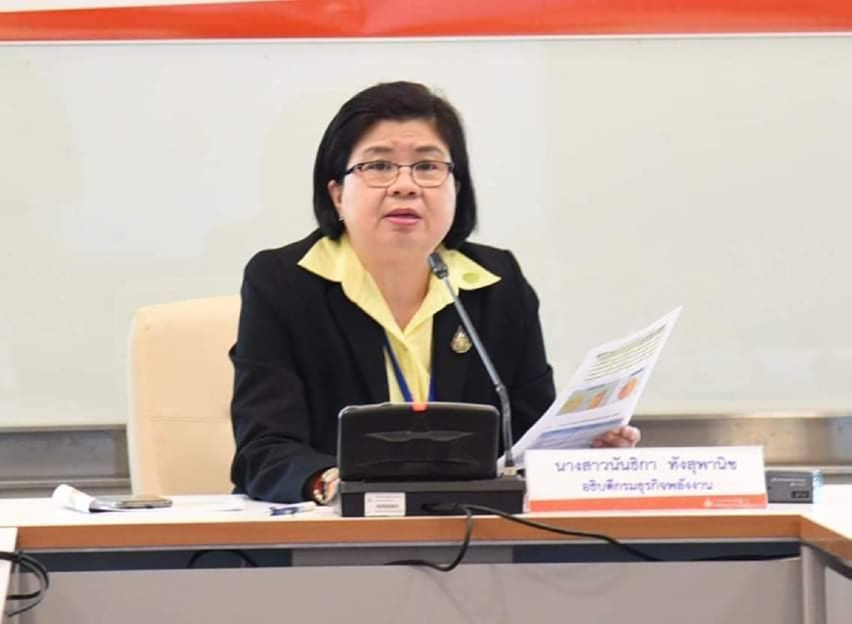 น้ำมันโลกพุ่งทำคนไทยซื้อน้ำมันแพงขึ้น 44% น้ำมันโลกพุ่งทำคนไทยซื้อน้ำมันแพงขึ้น 44%