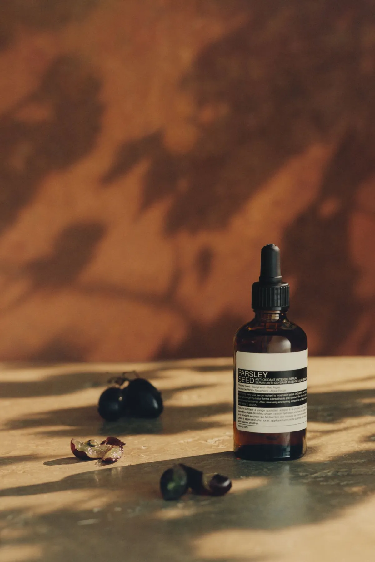 เติมความชุ่มชื้นพร้อมเสริมสร้างปราการปกป้องผิวจากมลภาวะได้ทุกวัน กับ Parsley Seed Anti-Oxidant Intense Serum