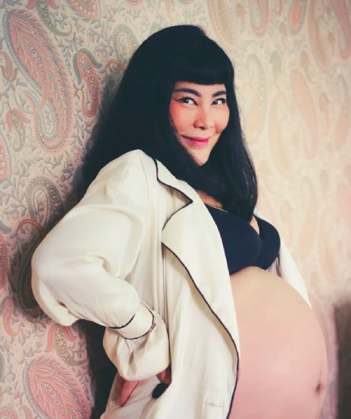 “โย่ง อาร์มแชร์” แฮปปี้มาก! “ก้อย” คลอดลูกสาวแล้ว ตั้งชื่อน่ารัก "น้องอบเชย"