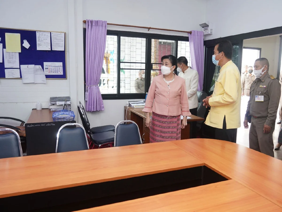 ปลัดกระทรวงวัฒนธรรม ตรวจเยี่ยมและให้กำลังใจเจ้าหน้าที่กลุ่มพิธีการศพที่ได้รับพระราชทาน