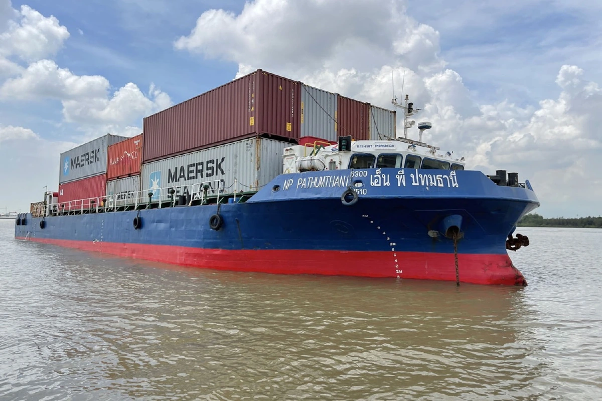 เรือบรรทุกสินค้าชนกันกลางเจ้าพระยา หน้าศาลากลางเมืองปากน้ำ