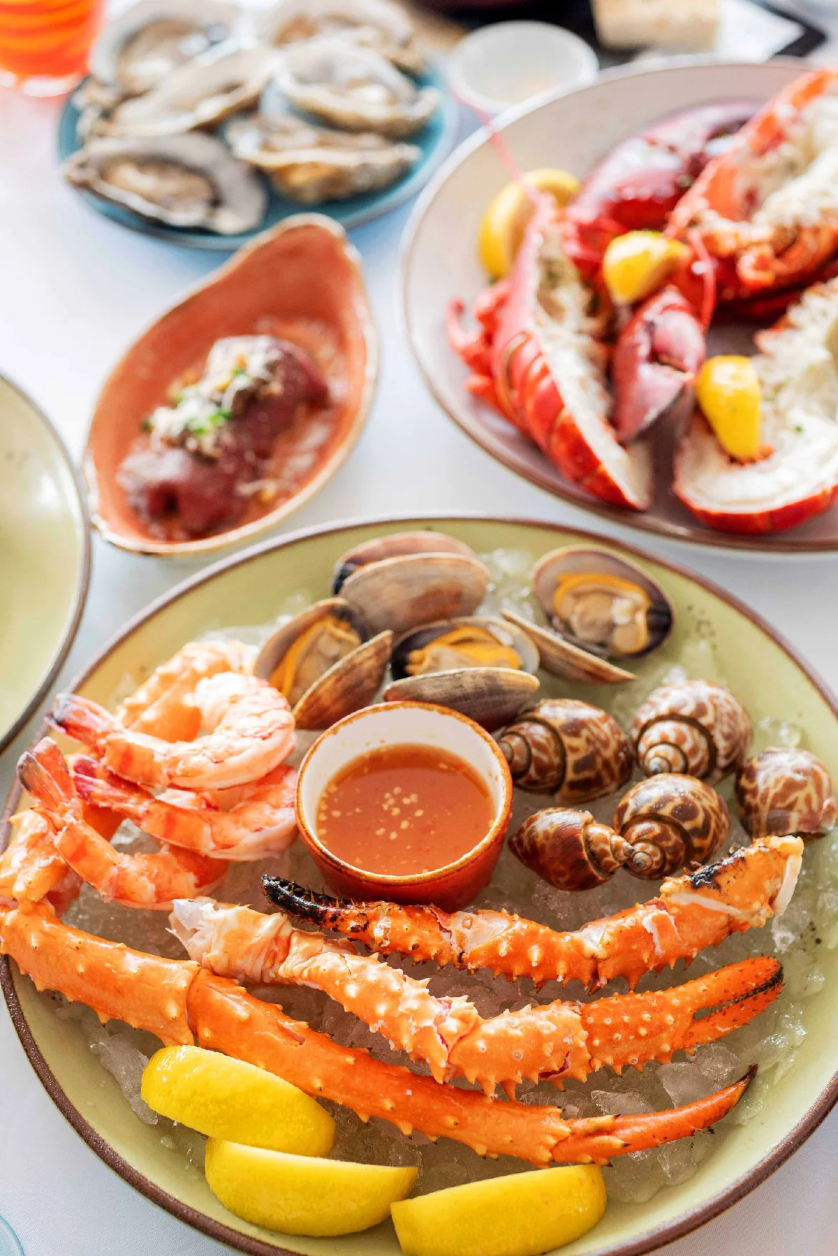 กลับมาอีกครั้งกับตำนานบุฟเฟ่ต์แชมเปญบรั้นช์สุดพรีเมียม ณ ห้องอาหารอูโนมาส