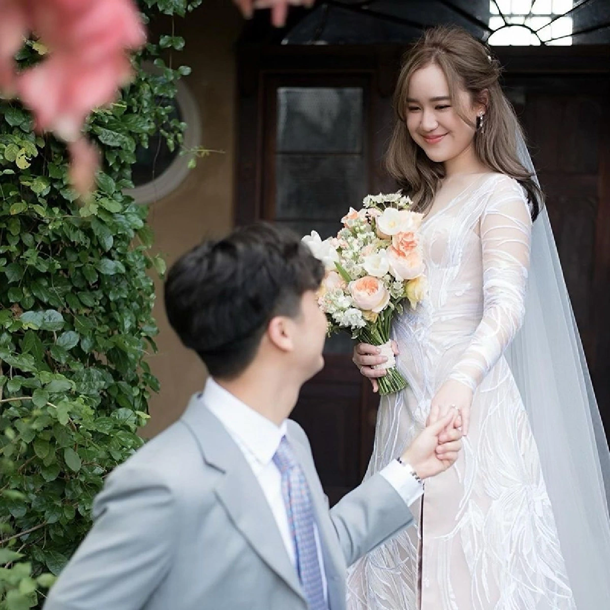 “ดี้ ปัทมา” สุดตื้นตัน! เผยภาพพรีเวดดิ้งลูกสาว “น้องพลอย” สวยหล่อทั้งบ่าวสาว