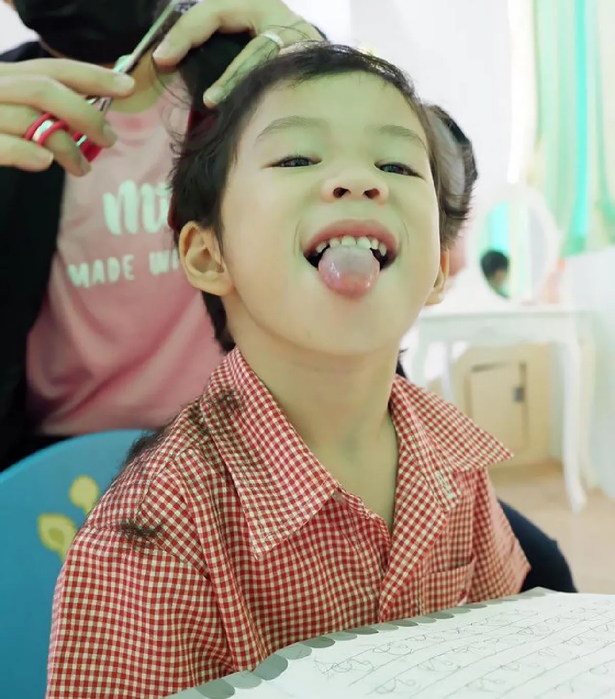 "น้องโพธิ์" ทิ้งลุคเก่า! จากหนุ่มน้อยผมยาว ตัดผมสั้นครั้งแรก หล่อเหลามาก