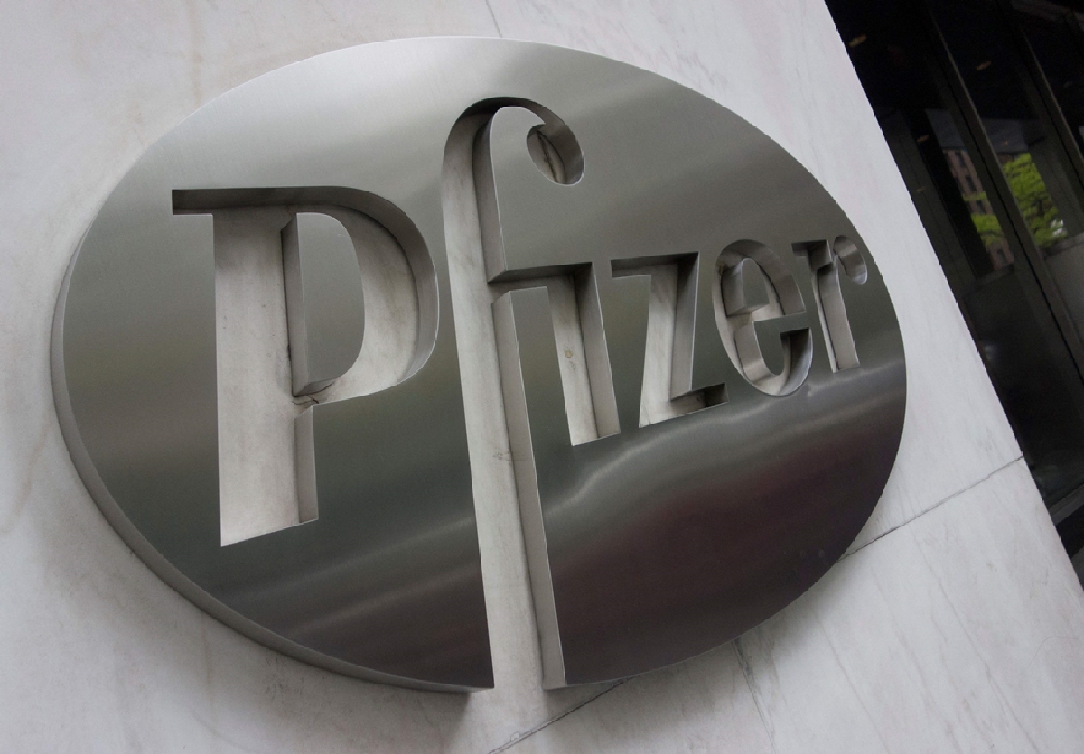 Pfizer กำลังเจรจากับ 90 ประเทศ ขายยาโควิดตัวใหม่ประสิทธิภาพรักษา 89% Pfizer กำลังเจรจากับ 90 ประเทศ ขายยาโควิดตัวใหม่ประสิทธิภาพรักษา 89%