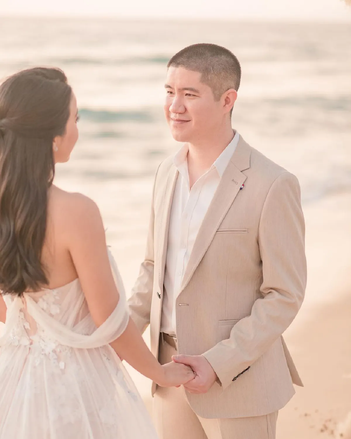 "มะปราง วิรากานต์" เผยภาพพรีเวดดิ้งสวยหล่อริมทะเล โรแมนติกสุดๆ