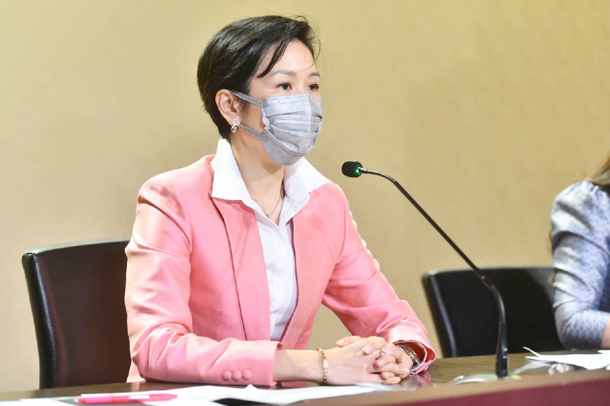 รัฐบาลเตรียมประกาศคำมั่นสิทธิมนุษยชนต่อยูเอ็น 10 พ.ย.นี้ รัฐบาลเตรียมประกาศคำมั่นสิทธิมนุษยชนต่อยูเอ็น 10 พ.ย.นี้
