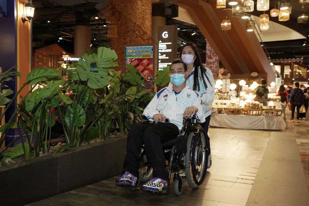ไอคอนสยาม มอบเงินสนับสนุนฮีโร่พาราลิมปิกเกมส์ มูลค่ารวมกว่า 990,000 บาท