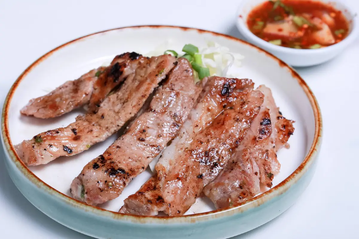 แจกพิกัดความอร่อยอิ่มไม่อั้น กับบุฟเฟ่ต์เนื้อหมูนานาชนิดและอาหารนานาชาติ ณ ห้องอาหารเวนติซี