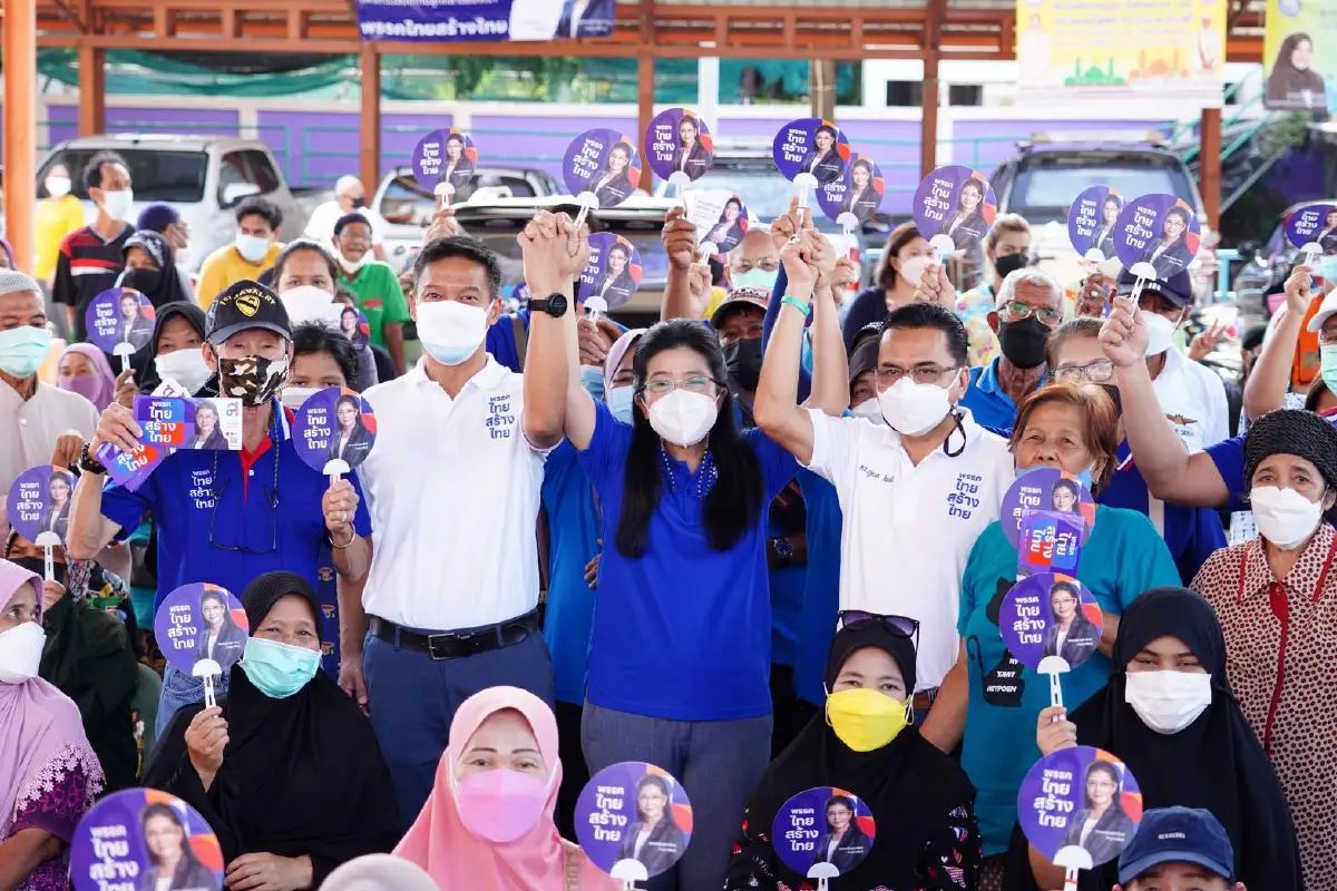 "หญิงหน่อย" เยี่ยมชุมชนสะพานสูงพื้นที่เริ่มต้นทางการเมืองฝากคณะทำงานสานต่อหลายโครงการสำคัญ 