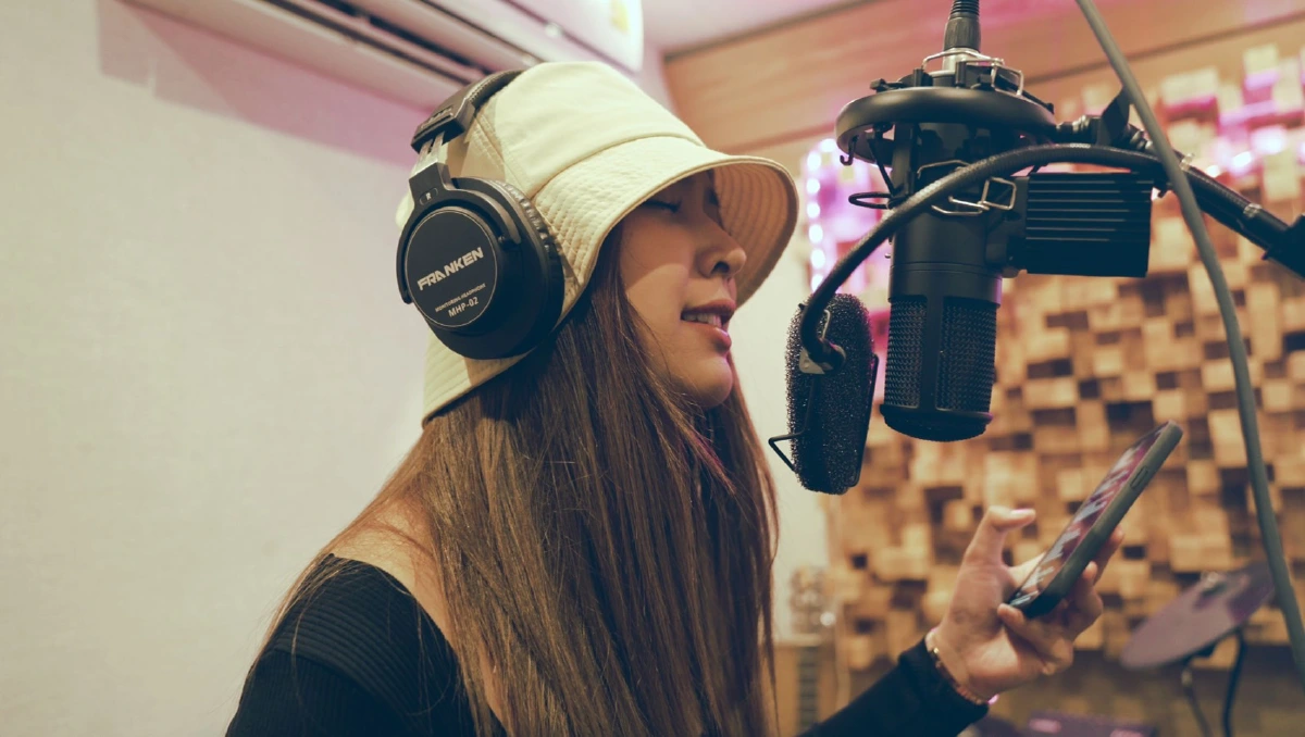 เปิดตัวแรง! “โมน่า วี” ศิลปินอาร์แอนด์บี ที่มีเสน่ห์ล้นชวนค้นหาตัวตน