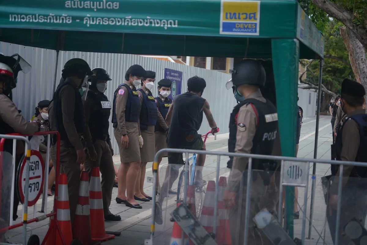 ม็อบแนวร่วมธรรมศาสตร์ฯเปลี่ยนจุดนัดหมายเป็นแยกปทุมวัน