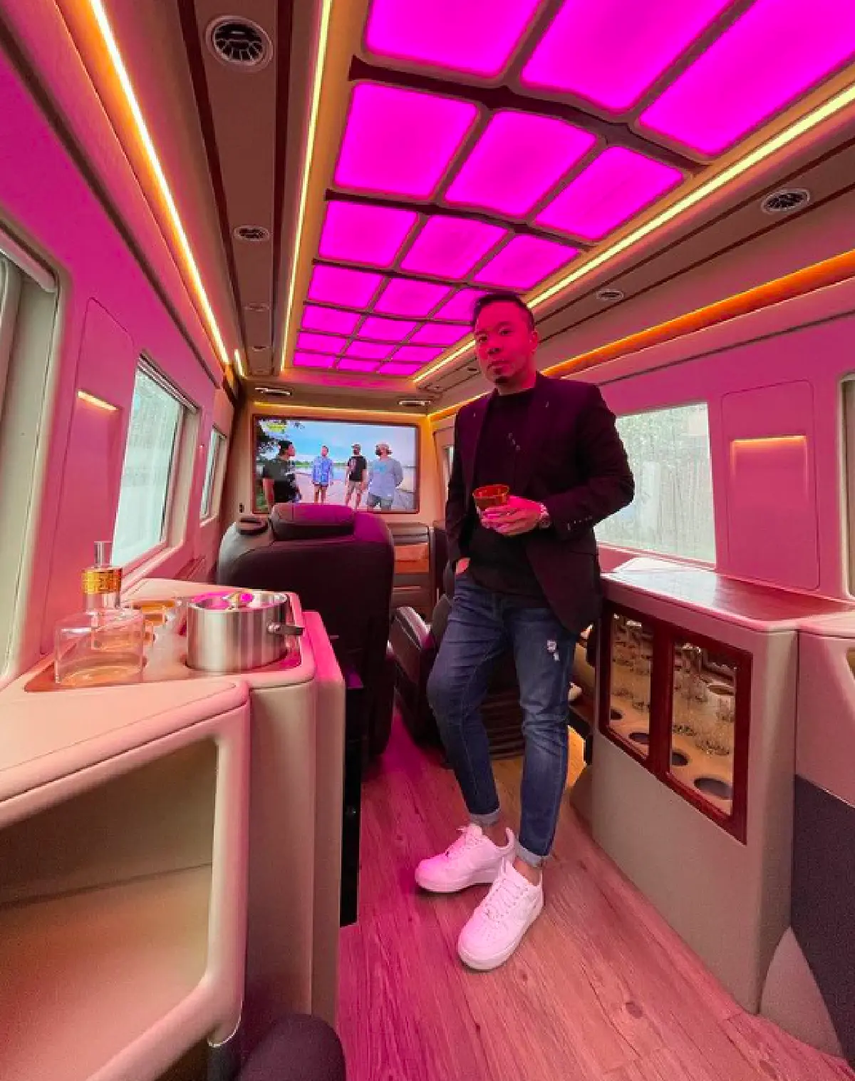 “ดีเจภูมิ” ตอบแบบไม่กั๊ก! หลังโดนถามอยากรวยแบบพี่ต้องทำไง!?