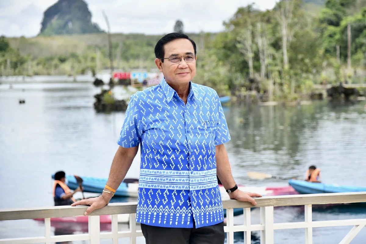 บิ๊กตู่อารมณ์ดี โพสท่าถ่ายรูปโปรโมตแหล่งท่องเที่ยวกระบี่