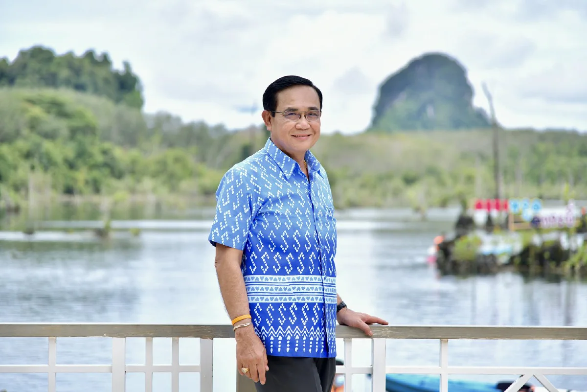 บิ๊กตู่อารมณ์ดี โพสท่าถ่ายรูปโปรโมตแหล่งท่องเที่ยวกระบี่