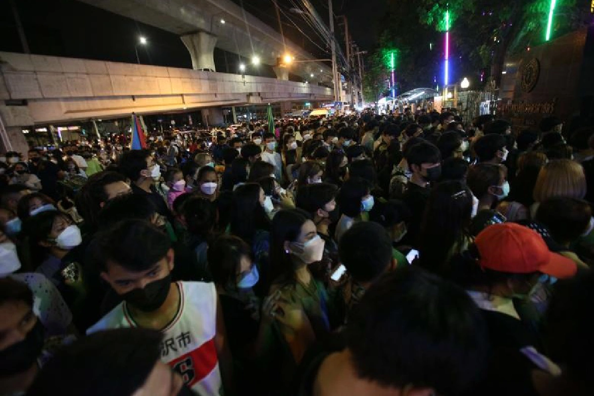 รวมภาพบรรยากาศลอยกระทงม.เกษตร อนุรักษ์ธรรมชาติ สิ่งแวดล้อม