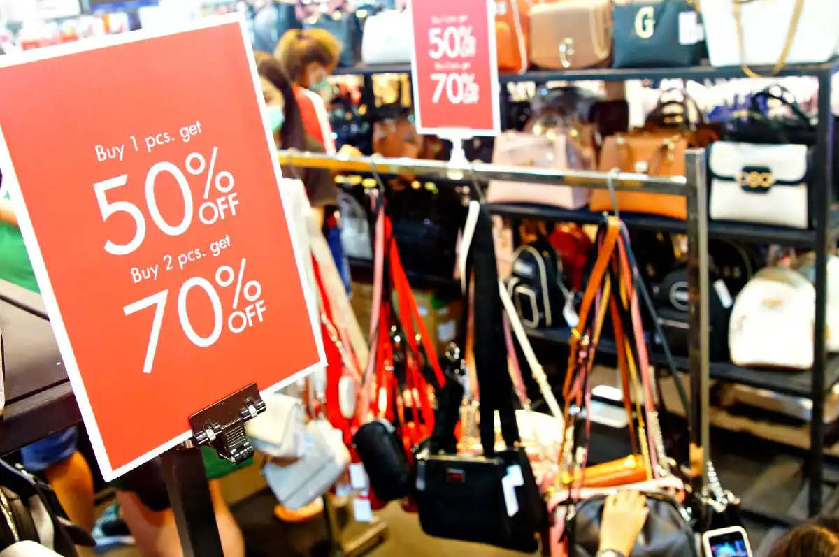 งานเซลส์แห่งปี BIGGEST SALE ยกทัพแบรนด์ดังในเครือ CMG ลดสูงสุด 80%