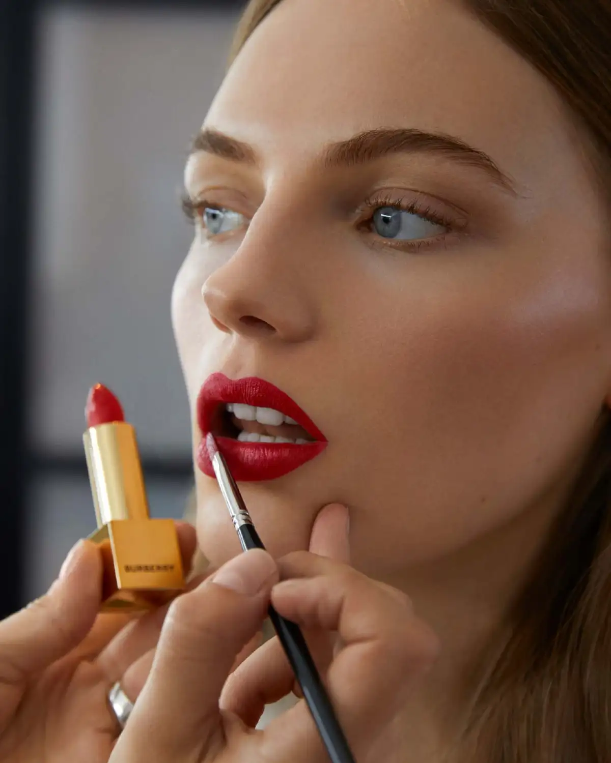 แมตช์ทุกลุค มั่นทุกสไตล์ กับ Burberry Kisses Matte 20 เฉดสี