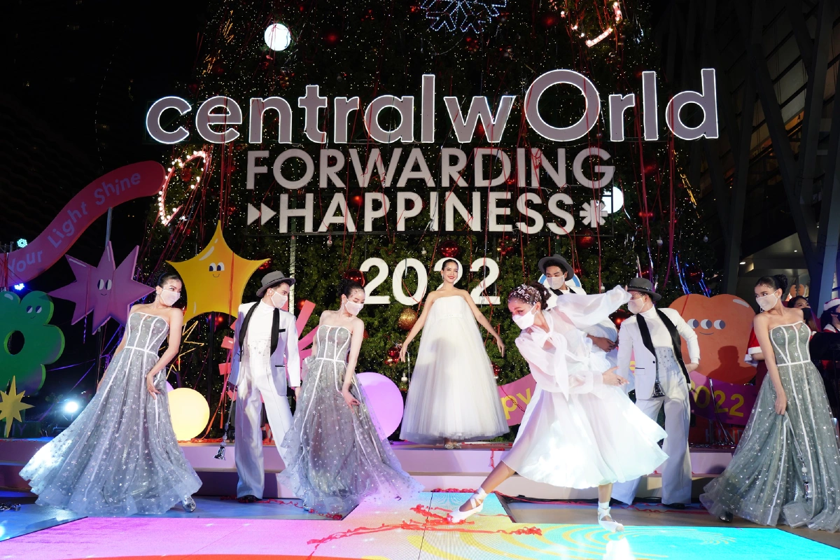 สัญลักษณ์แห่งความสุข บรรยากาศคริสต์มาสและฉลองปีใหม่ของไทยเริ่มแล้ว