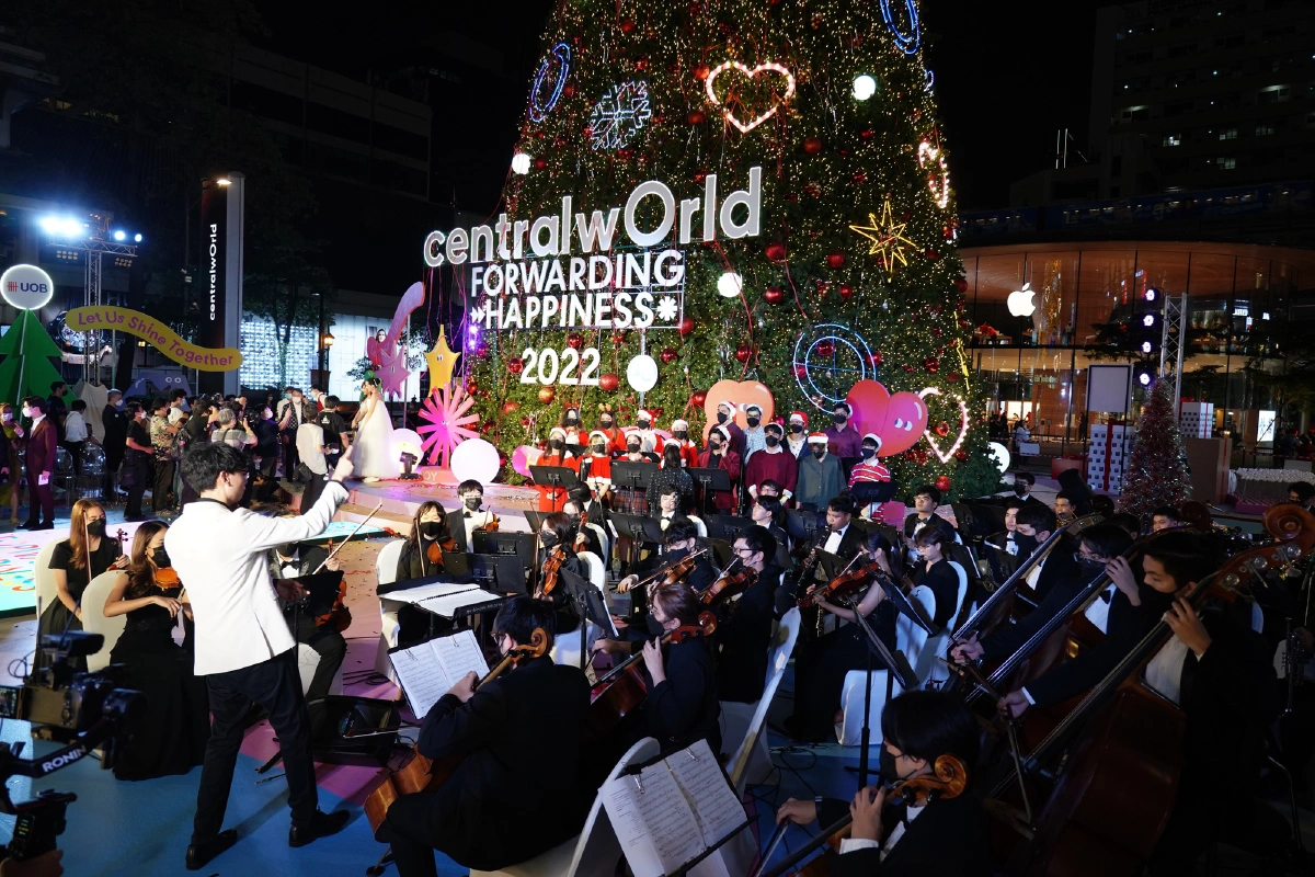 สัญลักษณ์แห่งความสุข บรรยากาศคริสต์มาสและฉลองปีใหม่ของไทยเริ่มแล้ว