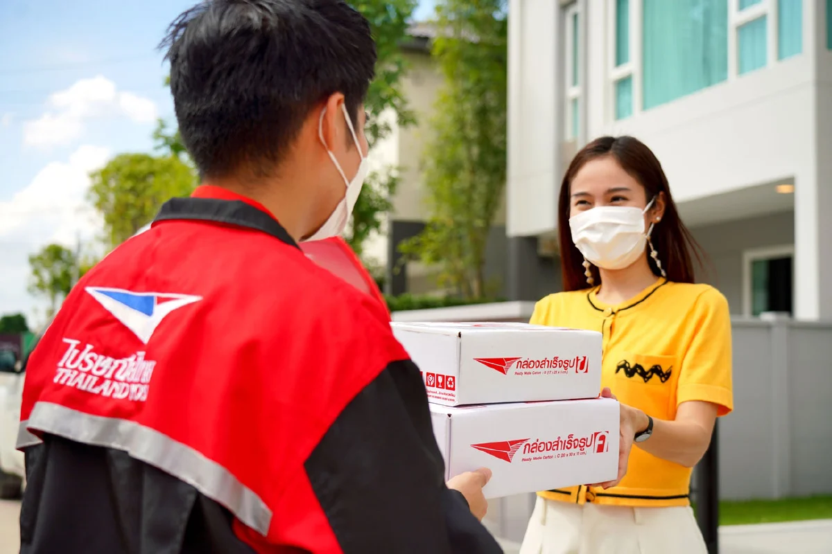 ครั้งแรก ‘เอพี ไทยแลนด์’ ร่วมกับ ‘ไปรษณีย์ไทย’ เสิร์ฟความสะดวกลูกบ้านเครือเอพี รับพัสดุถึงที่