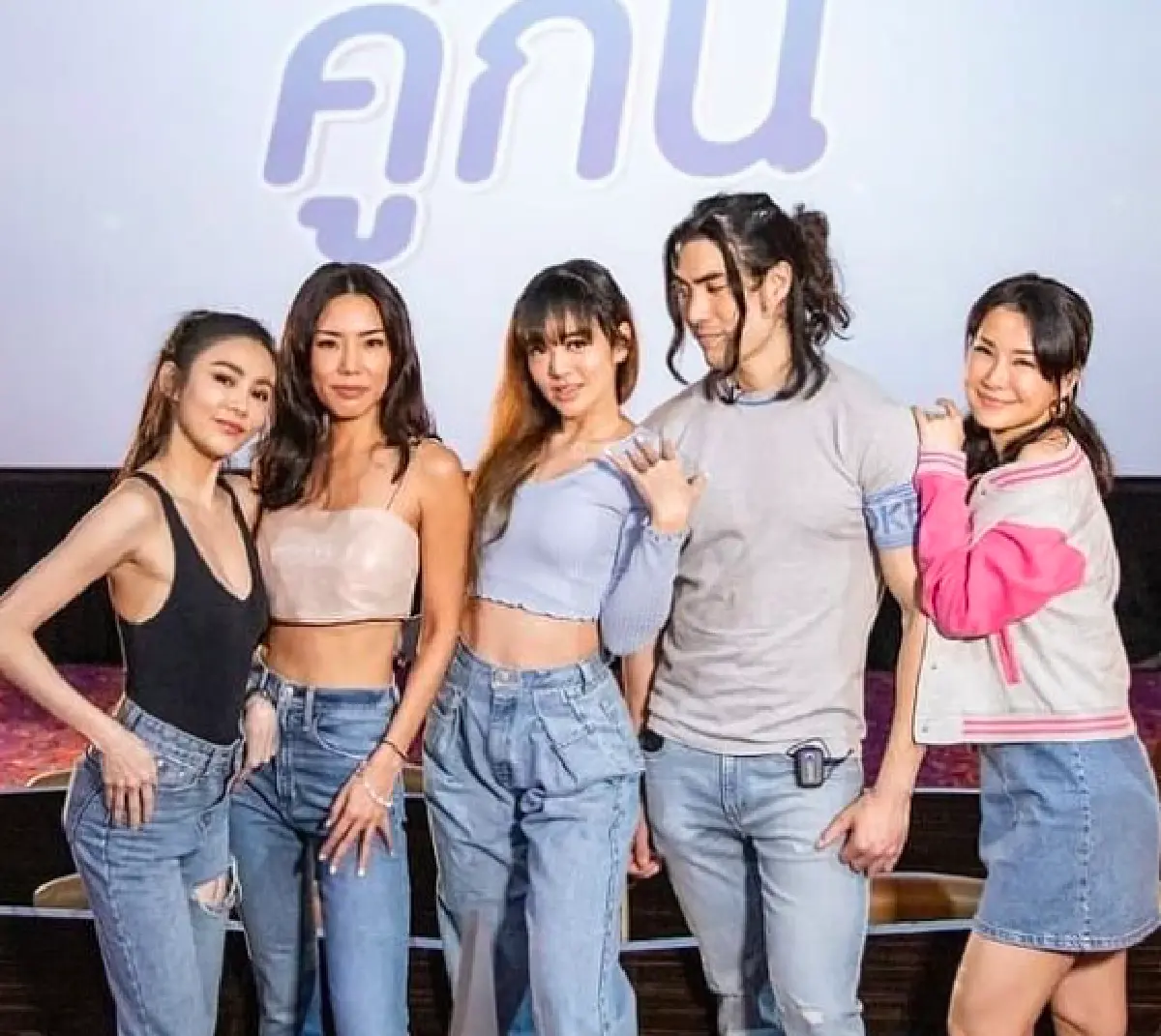 คำสาปถูกลบล้าง! "แนนนี่ เกิร์ลลี่เบอร์รี่" โดนแฟนทำเซอร์ไพรส์ปิดโรงหนังขอแต่งงาน 