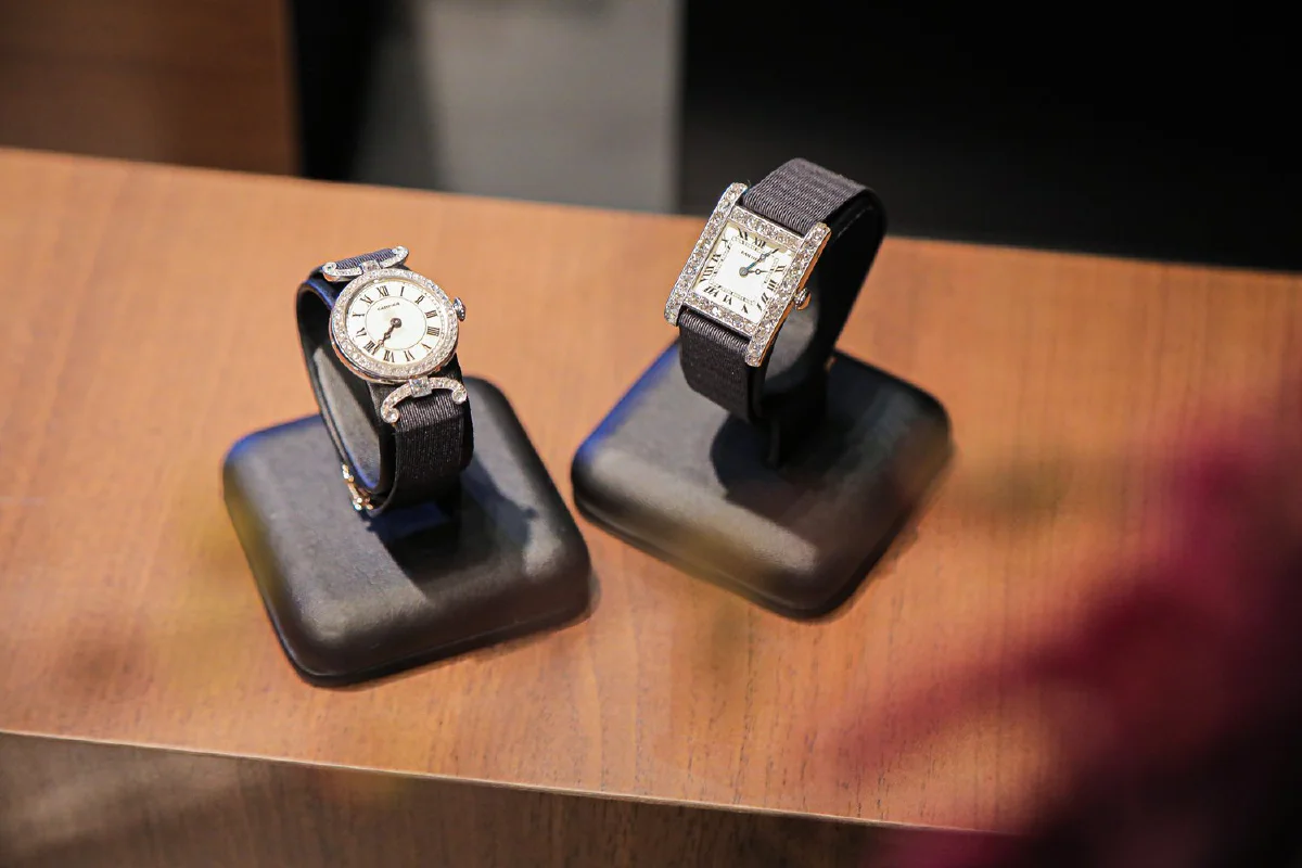 นิทรรศการแสดงประวัติศาสตร์เรือนเวลาซีรี่ย์ที่สาม  Lotus Arts de Vivre x Obsidian Objets d’Art