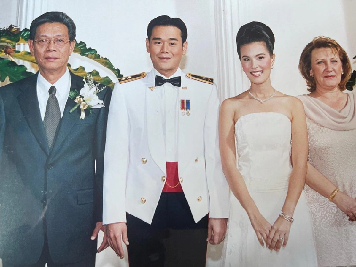  “เป็ก สัณณ์ชัย” ย้อนภาพ 16 ปีที่แล้ว วันแต่งงาน “ธัญญ่า” หวานไม่เปลี่ยนเลย