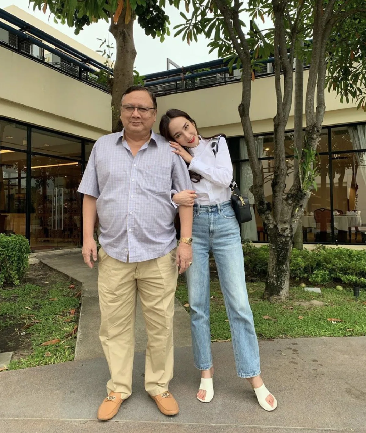 "อั้ม พัชราภา" อวดของขวัญวันเกิดที่พ่อแม่ซื้อให้ บอกตื๊ออยู่นานกว่าจะได้มา