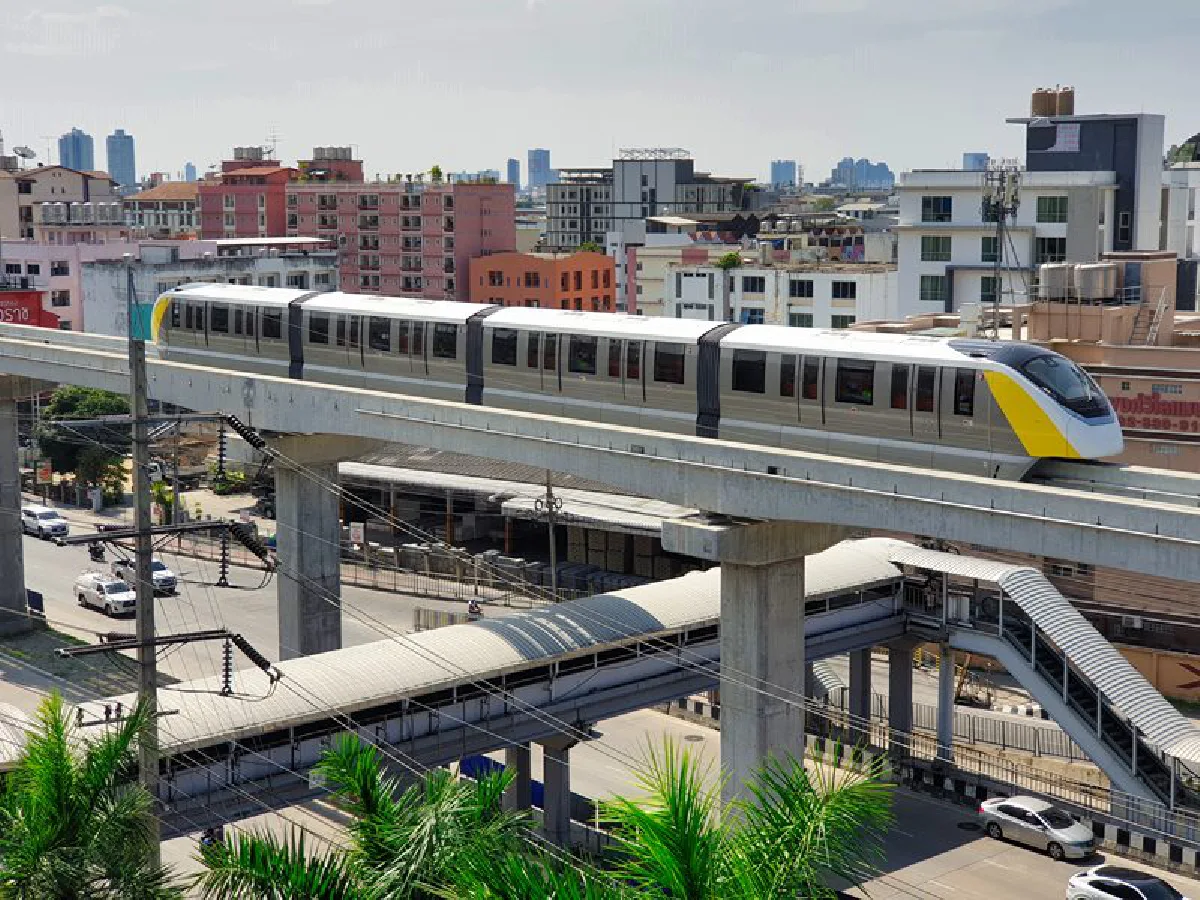 ‘บีทีเอส’ทดสอบวิ่งรถไฟฟ้าสายสีชมพู-เหลือง รอเปิดใช้ปี’65