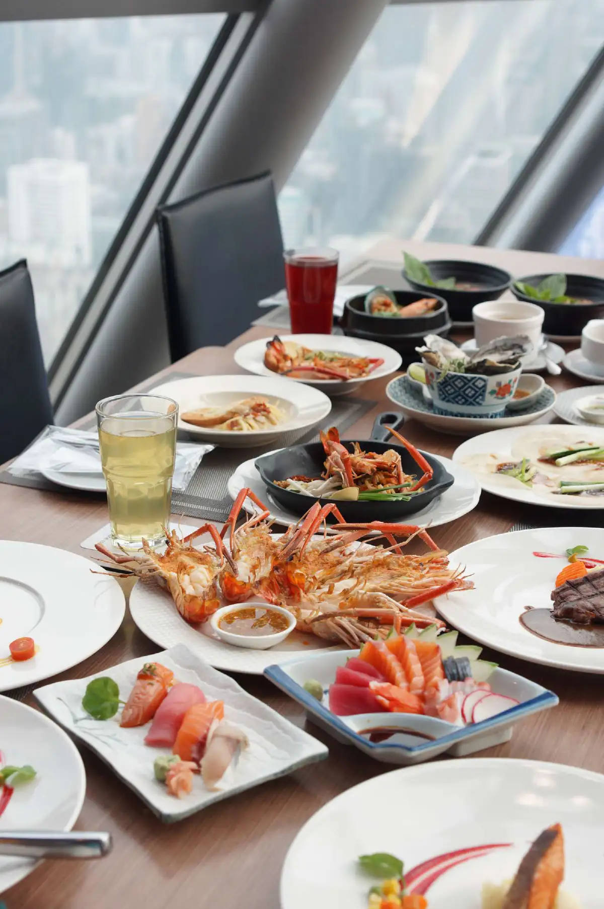 เวลคั่มแบ็ค! #StayandDine @Baiyoke Sky Hotel เสพความสุขบนความสูง