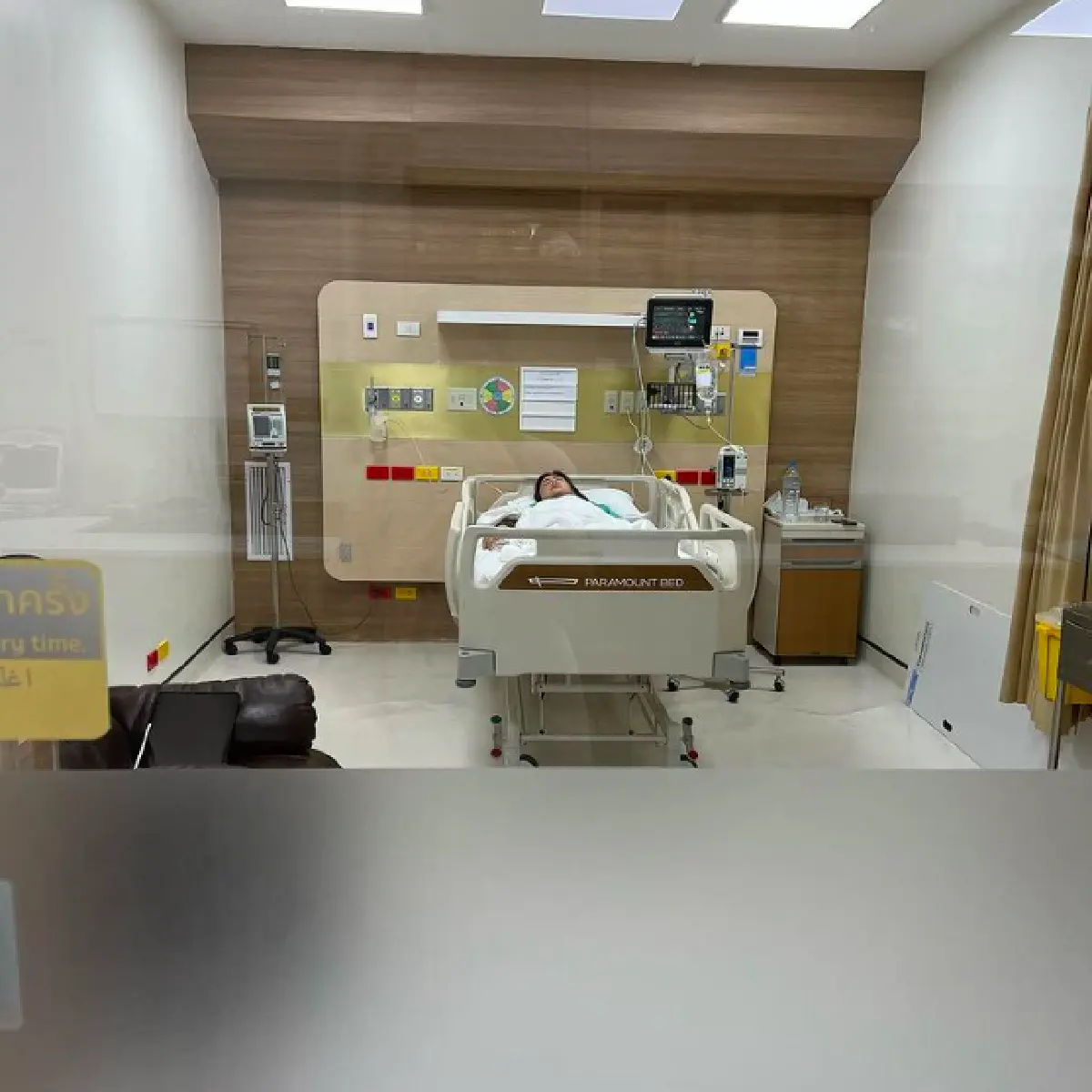 “น้องอันดามัน” ลูกสาว “บุ๋ม ปนัดดา” อัปเดตแม่ป่วยหนักเข้า ICU ภูมิแพ้กำเริบ