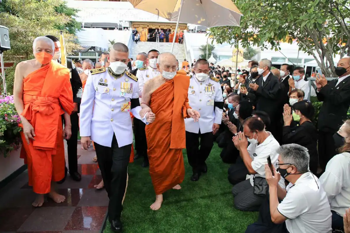 สมเด็จพระสังฆราชเสด็จวัดปากน้ำ ประทานถวายน้ำสรงศพ "สมเด็จช่วง"