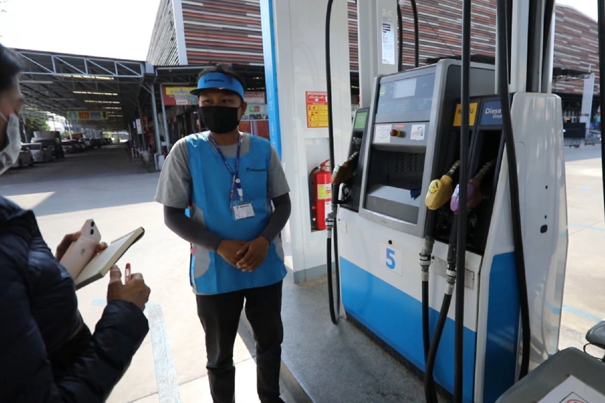 หนุ่มป่วยทางจิตขับกระบะเติมน้ำมันไม่จ่ายเงิน