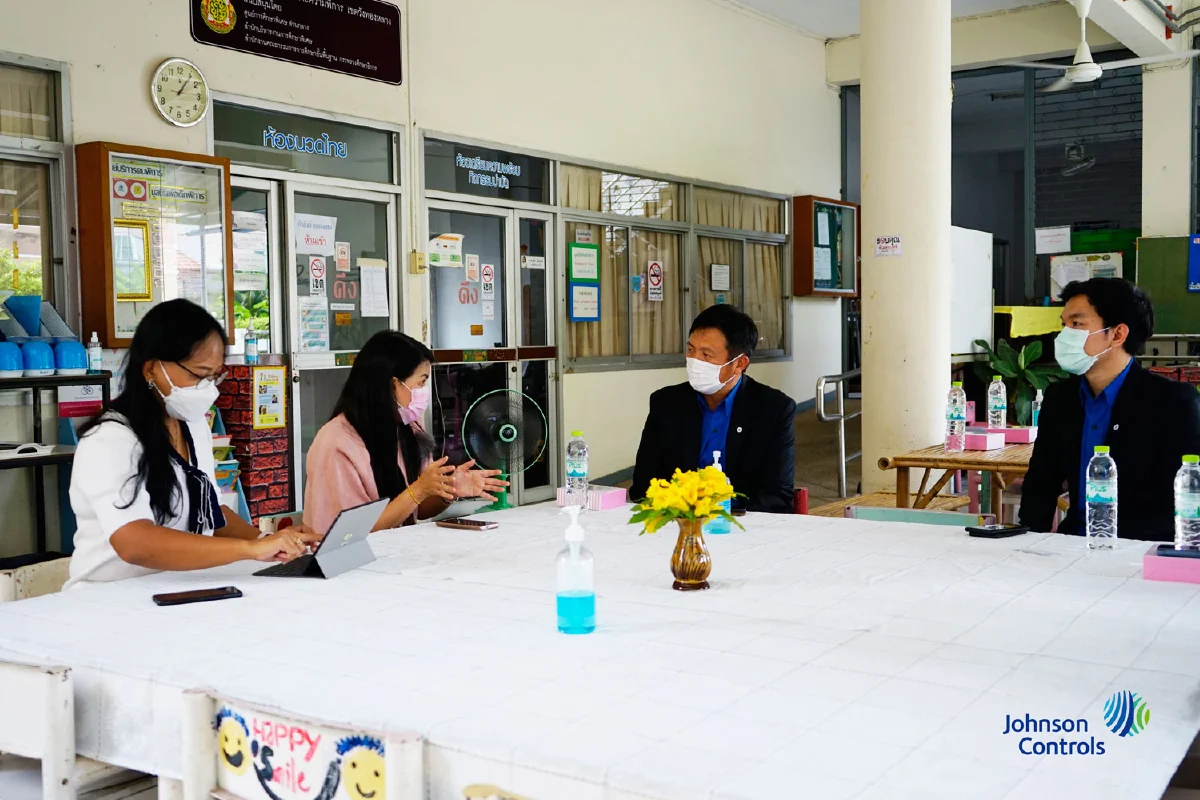 บริษัท จอห์นสัน คอนโทรลส์  มอบเงินบริจาคเพื่อสนับสนุนกิจกรรมของมูลนิธิเพื่อเด็กพิการ (มพก.)