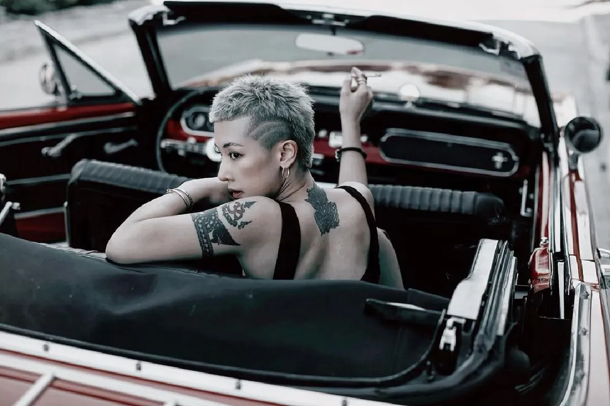  “แตงกวา” อดีตภรรยา “เอ พศิน” กับลุคล่าสุดกร้าวใจ หล่อไม่มีพักไปเลย! 