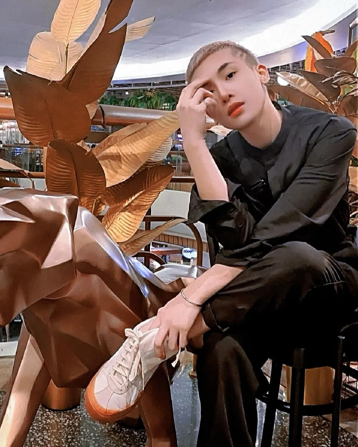  “แตงกวา” อดีตภรรยา “เอ พศิน” กับลุคล่าสุดกร้าวใจ หล่อไม่มีพักไปเลย! 