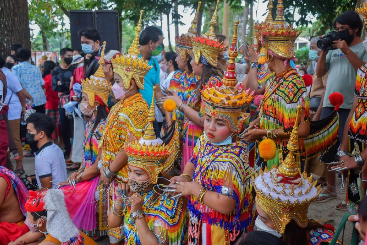 ประมวลภาพฉลองมโนราห์มรดกโลกทั่วใต้ยินดี