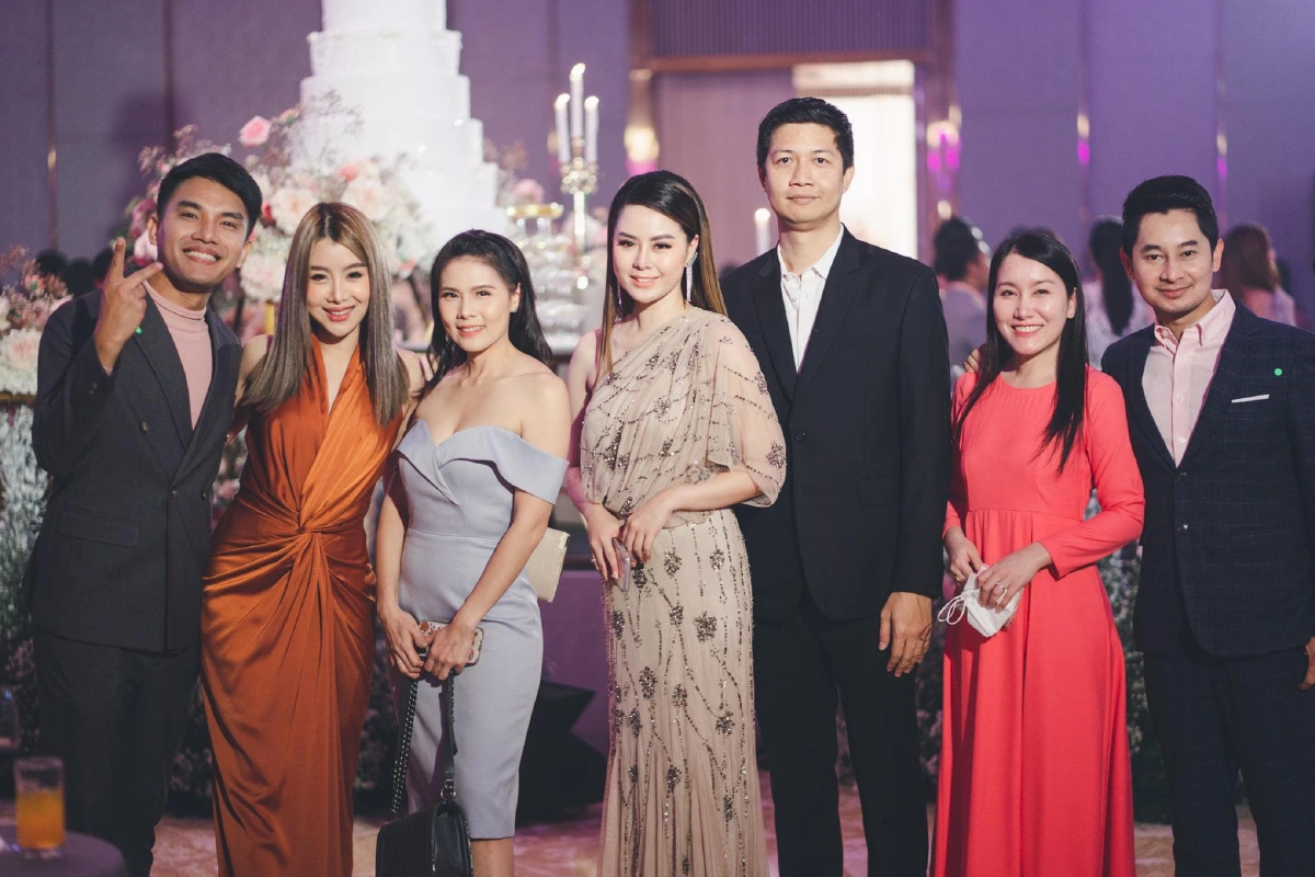 พี่น้องผู้ประกาศข่าวช่อง 7HD ร่วมยินดี “กาย สวิตต์” วิวาห์หวาน