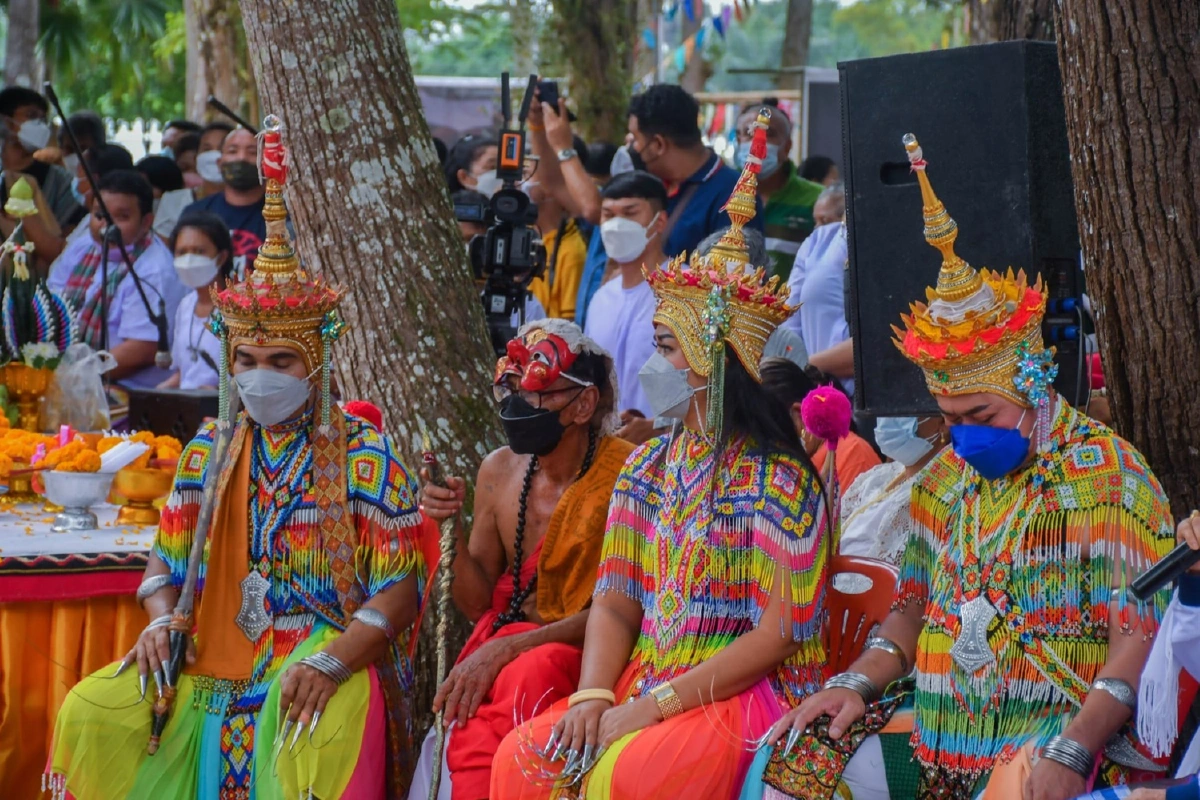 ประมวลภาพฉลองมโนราห์มรดกโลกทั่วใต้ยินดี